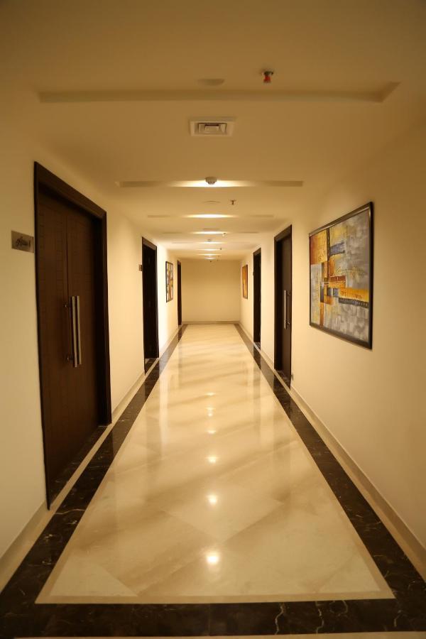 Hotel Imperia Suites Jalandhar Esterno foto