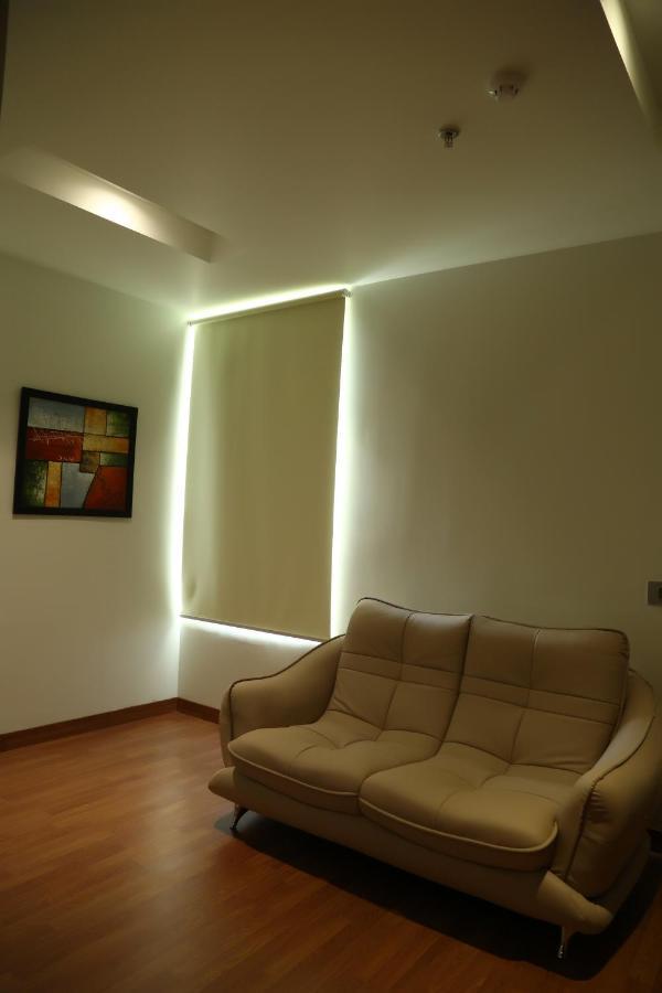 Hotel Imperia Suites Jalandhar Esterno foto