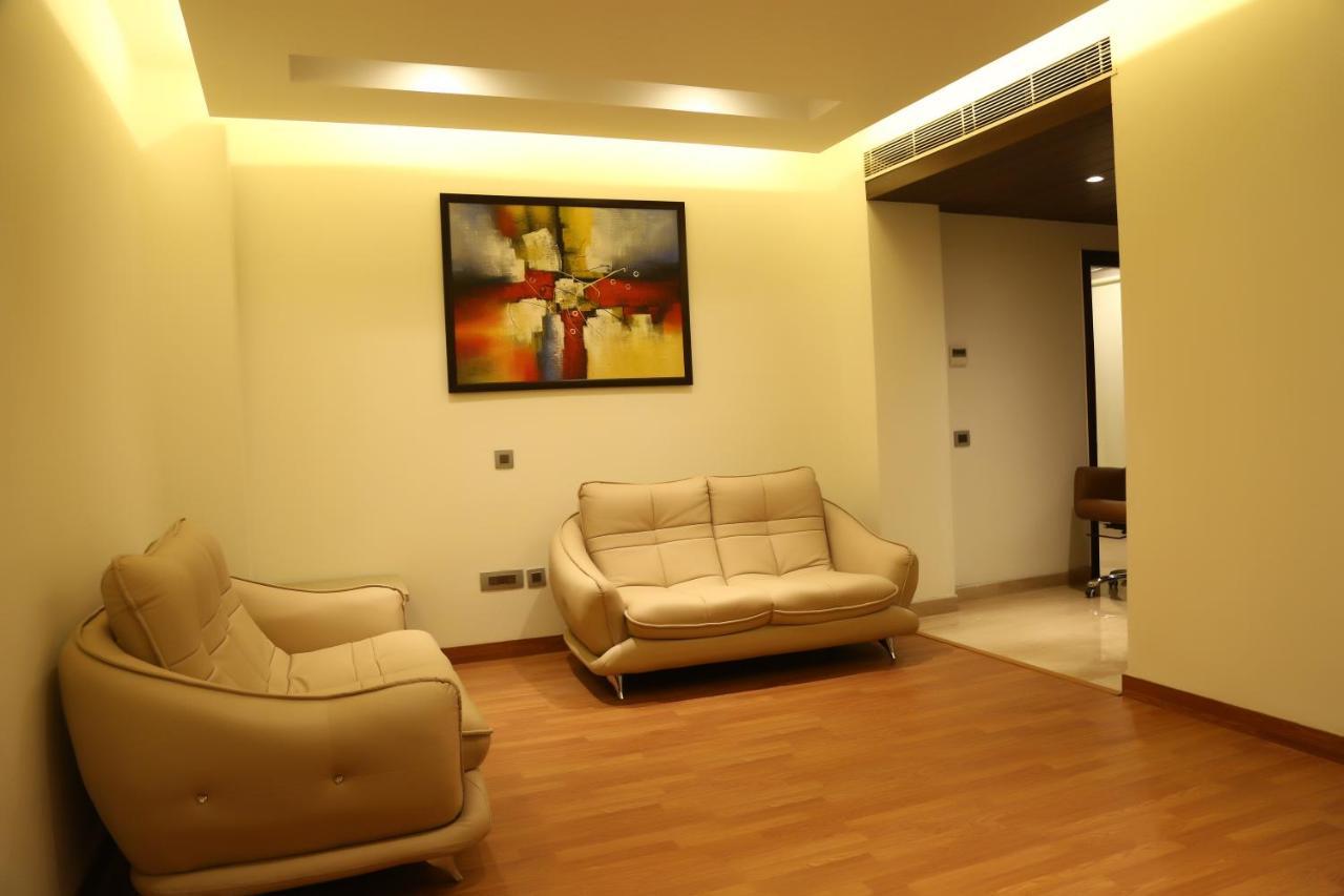 Hotel Imperia Suites Jalandhar Esterno foto