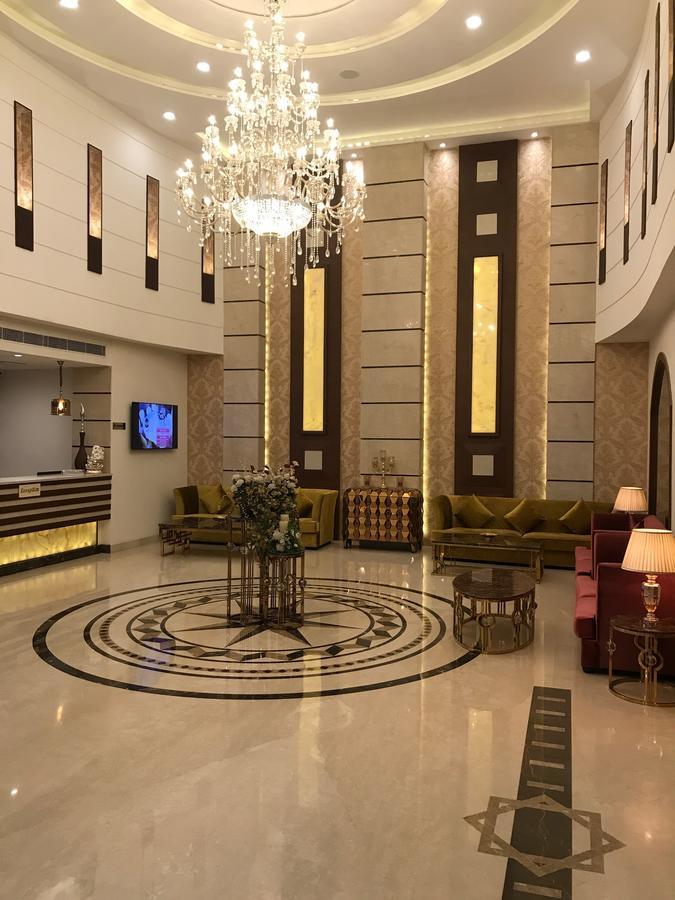 Hotel Imperia Suites Jalandhar Esterno foto